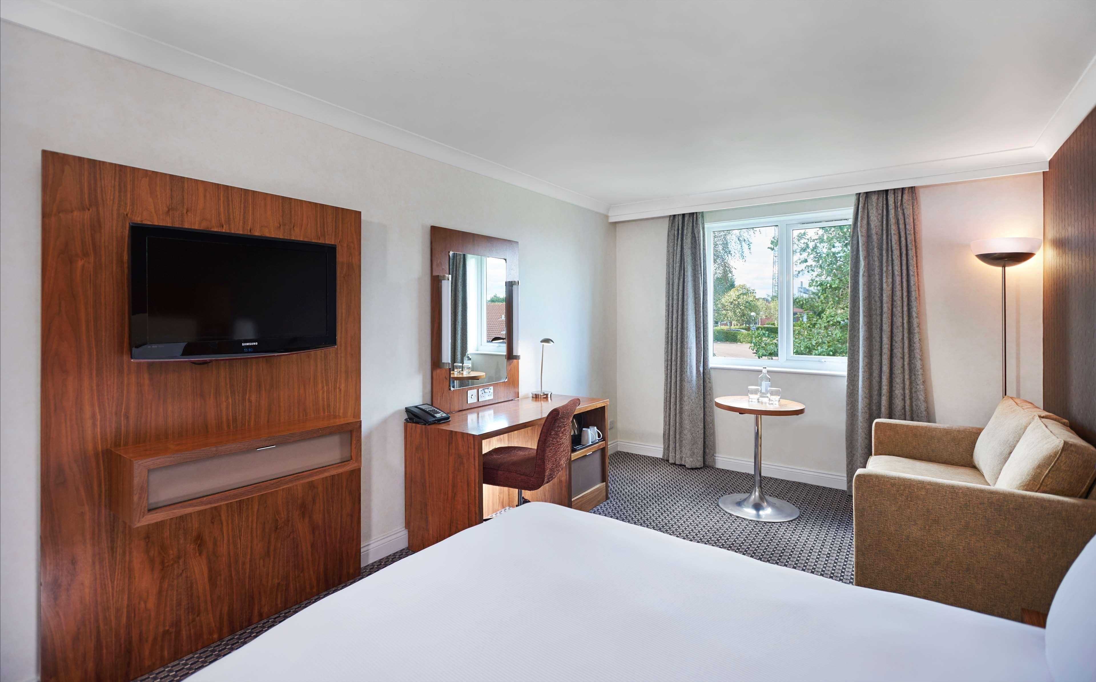 Hotel Doubletree By Hilton Bristol North Esterno foto
