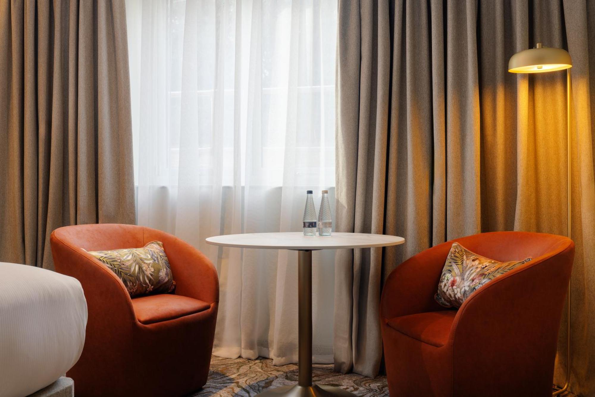 Hotel Doubletree By Hilton Bristol North Esterno foto