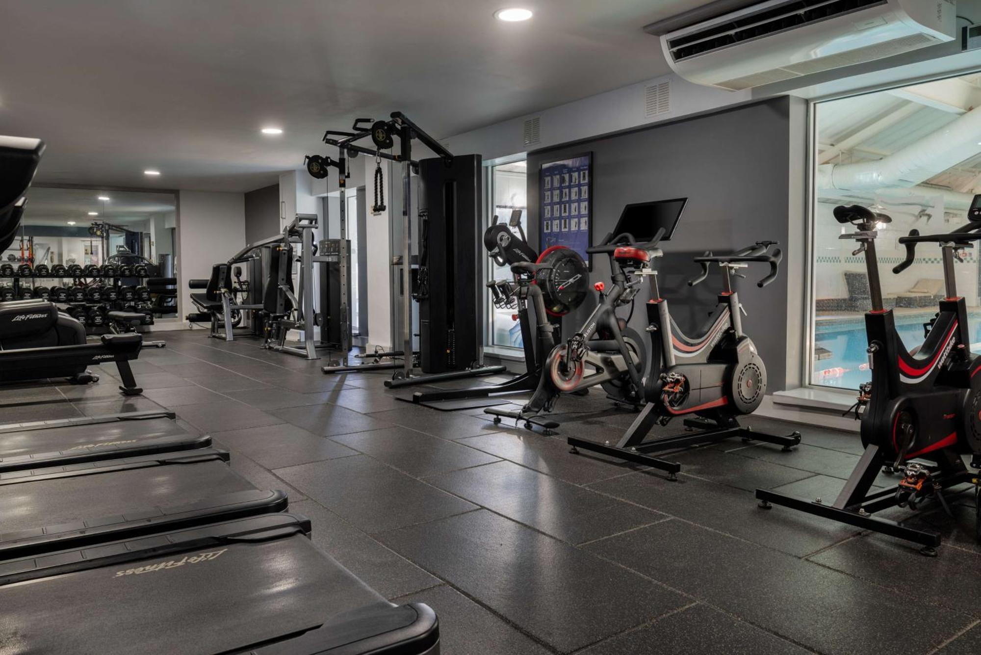 Hotel Doubletree By Hilton Bristol North Esterno foto