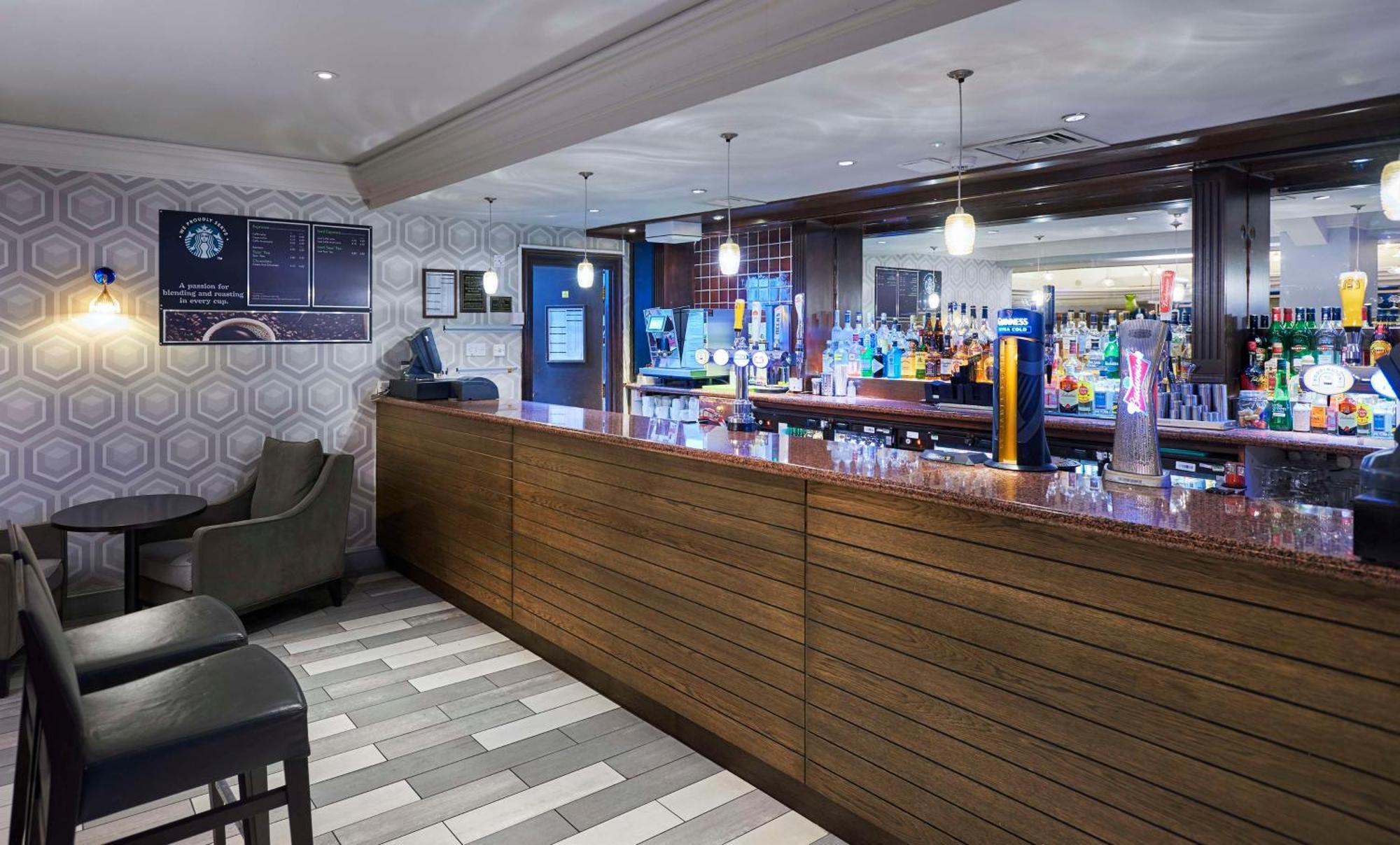 Hotel Doubletree By Hilton Bristol North Esterno foto