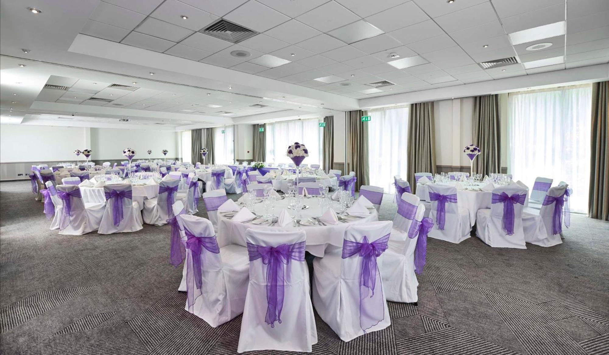 Hotel Doubletree By Hilton Bristol North Esterno foto