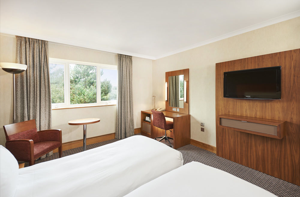 Hotel Doubletree By Hilton Bristol North Esterno foto