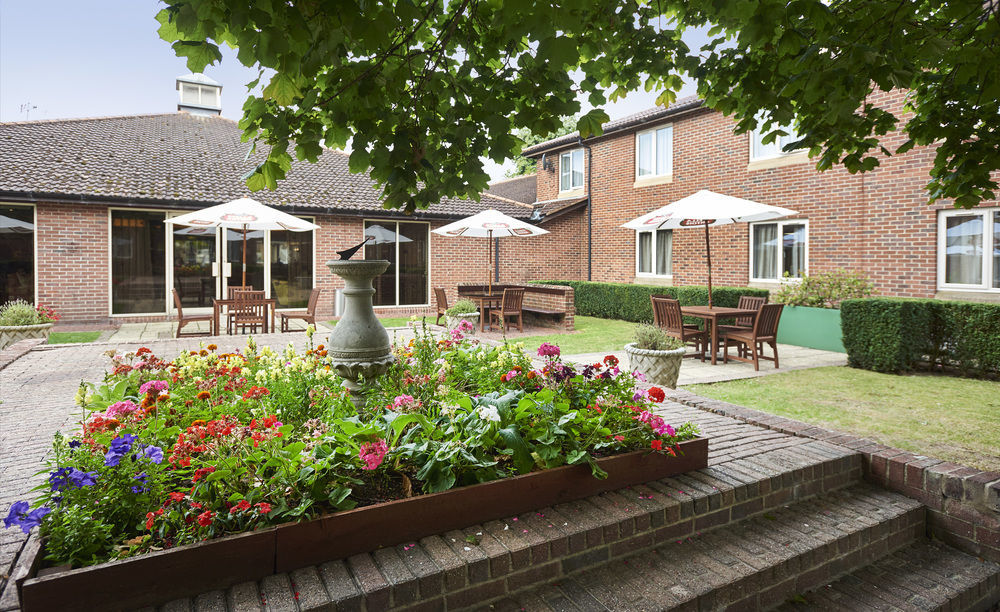 Hotel Doubletree By Hilton Bristol North Esterno foto